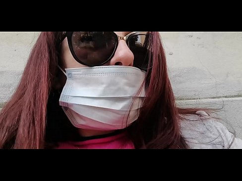 ❤️ Nicoletta analipiza kisasi kwa jirani yake na kukojoa kwenye karakana yake (Karantini Maalum ya Covid19 ya Italia) Fucking ❤